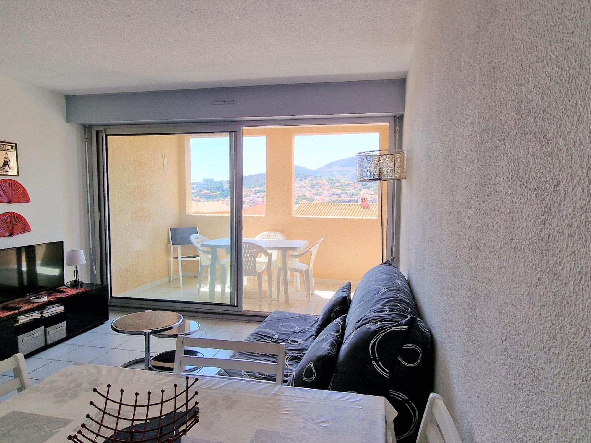 Banyuls-Sur-Mer: T2 Avec Terrasse Couverte Et Parking Privatif - Fr-1-309-146 Экстерьер фото